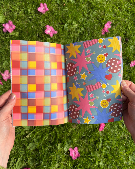 Junk Journal • Scrapbooking Paper Booklet