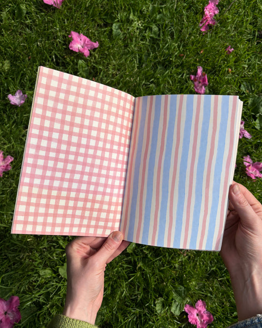 Bold & Bright • Scrapbooking Paper Booklet