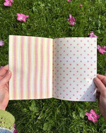 Bold & Bright • Scrapbooking Paper Booklet